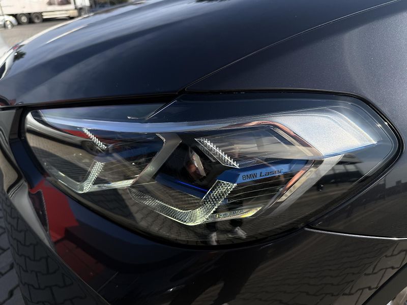BMW X3 (2022) 30XD 210kW LASER PANORAMA CZ!! - fotka 42 z 43