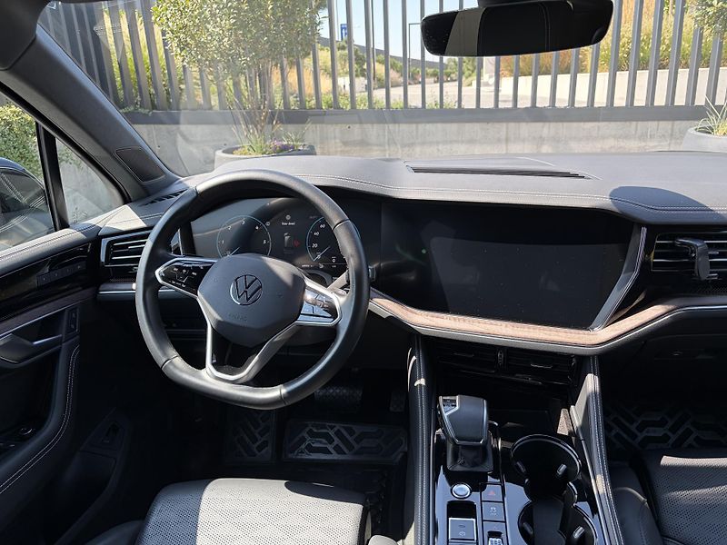 Volkswagen Touareg (2024) - fotka 4 z 13