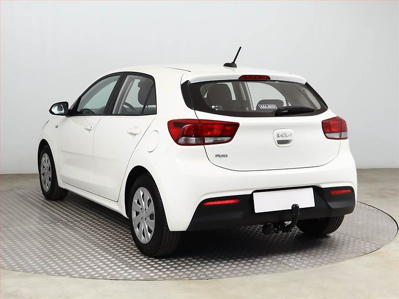 Kia Rio (2022) 1.2 DPI - fotka 4 z 17