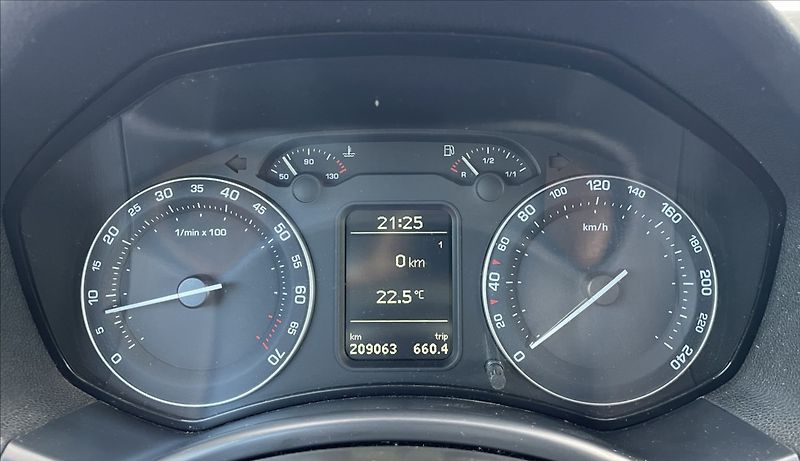 Škoda Octavia 1,8 TSi,118kW,RS paket - fotka 12 z 20