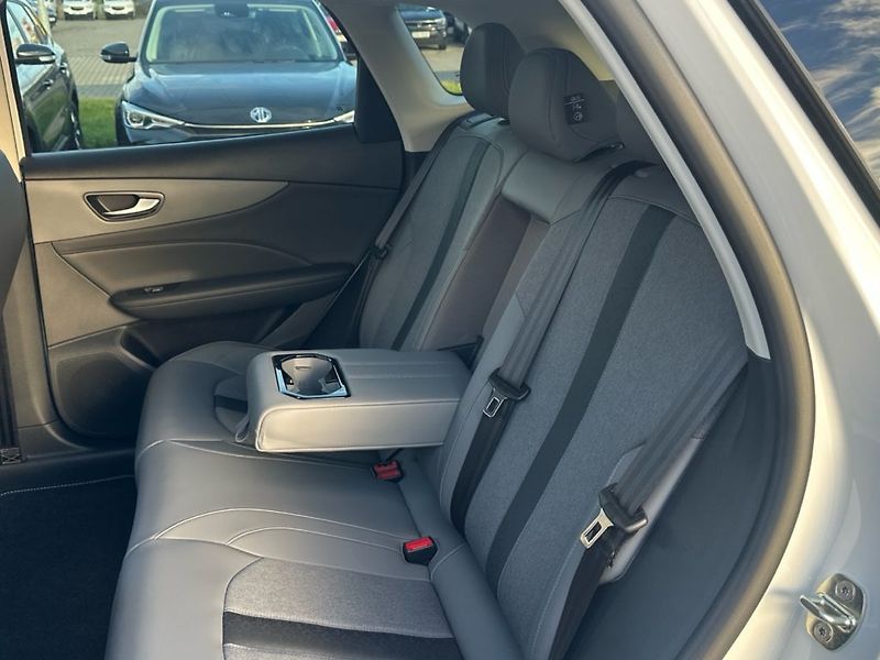 MG MGS5 EV (2026) S5 EV Emotion 49kWh - fotka 9 z 14