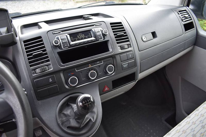 Volkswagen Transporter 2,0 TDI AC,ODPOČET, SERVIS! - fotka 9 z 15