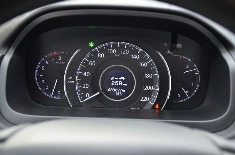 Honda CR-V (2017) 2.0i-VTEC 4x4 1.MAJ./ 88.700km - fotka 23 z 39