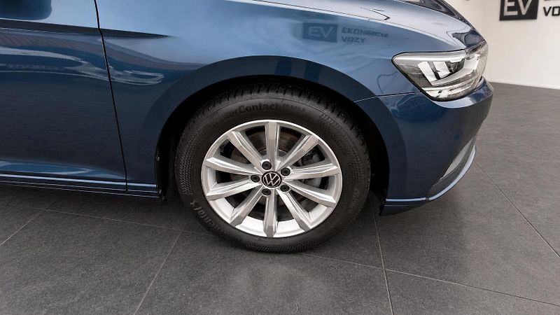 Volkswagen Passat (2023) 2.0TDI,DSG,ZÁRUKA,LED,DIESEL - fotka 11 z 60