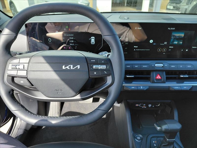 Kia K4 (2026) 1,6   T-GDI SW 7DCT TOP - fotka 13 z 16