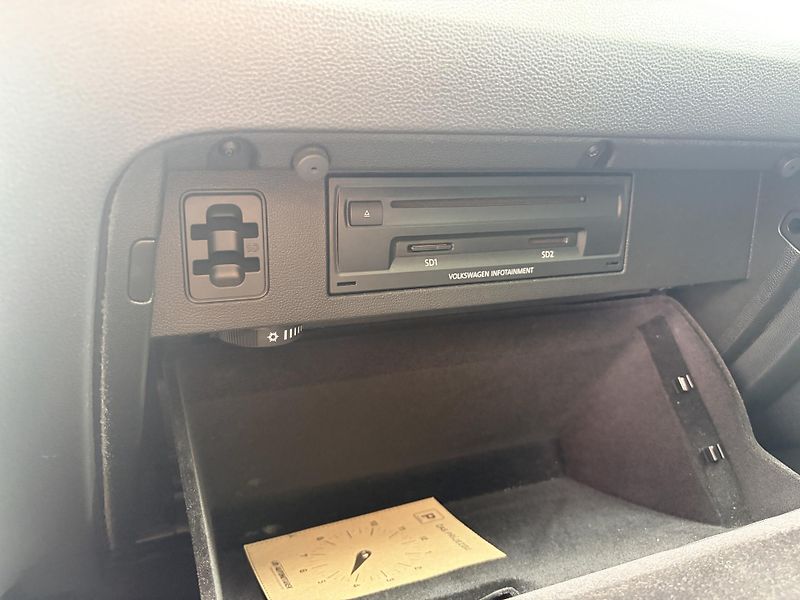 Volkswagen Passat 2.0TDI 110KW MANUAL MATRIX - fotka 26 z 62