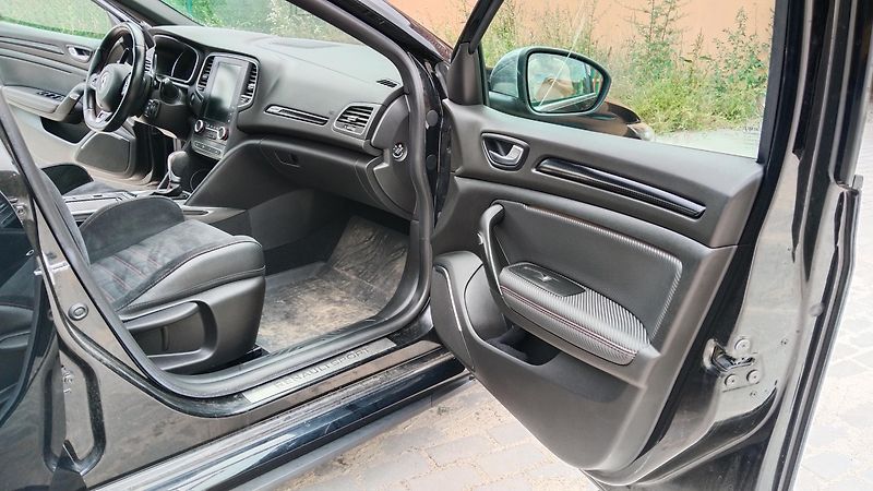 Renault Mégane (2019) Rs - fotka 13 z 19