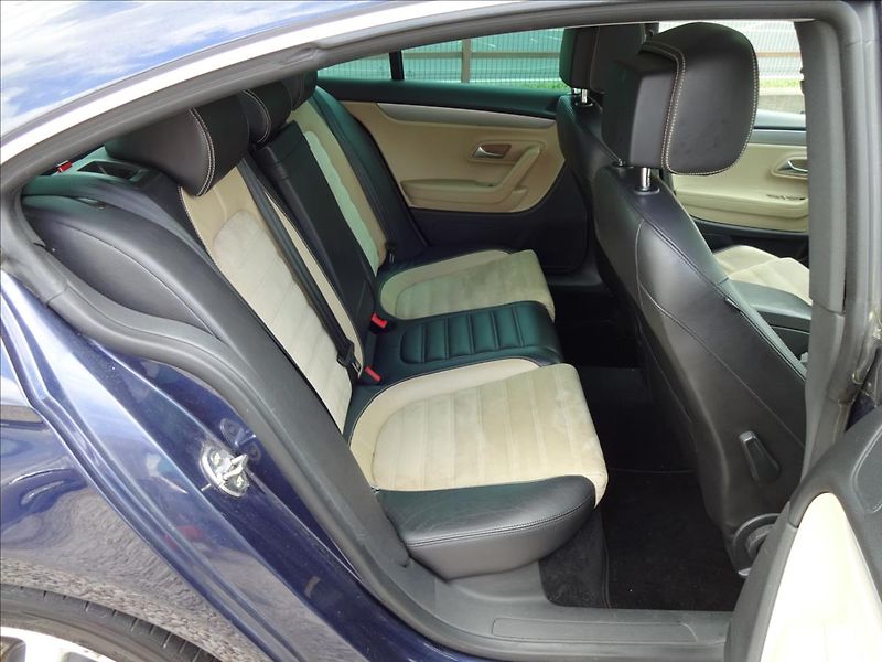 Volkswagen Passat CC 2.0TDi 125kW - fotka 32 z 70