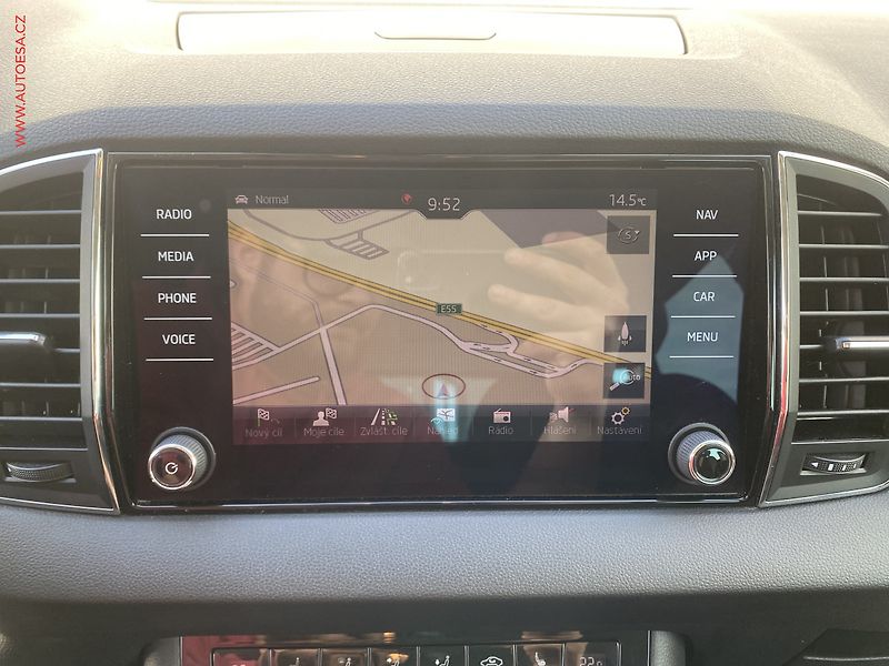 Škoda Karoq (2018) 2.0TDI 4x4, ČR, DSG, LED - fotka 17 z 19