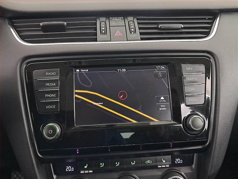 Škoda Octavia (2015) Scout 2.0 TDI, 4X4, Automat - fotka 18 z 23
