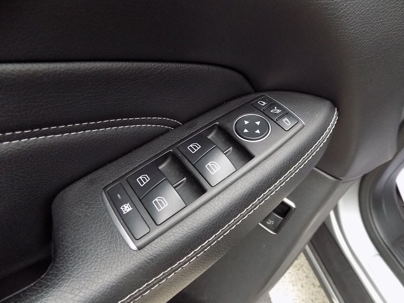 Mercedes-Benz Třídy M (2015) 350d/4-Matic/LED/ČR/DPH/ - fotka 21 z 50