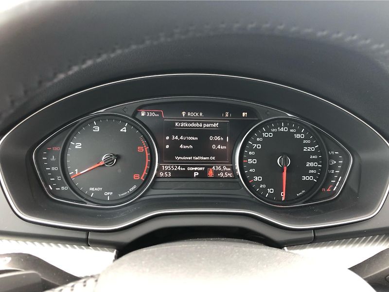 Audi Q5 DESIGN 2.0 TDI 140 KW Quattro - fotka 18 z 30