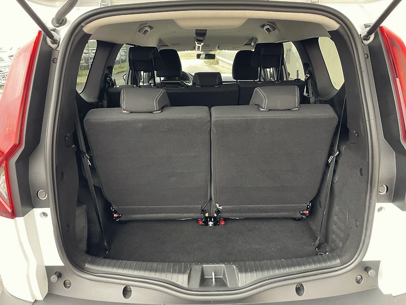 Dacia Jogger (2023) Expression 1,0TCe 100k 7míst - fotka 18 z 18