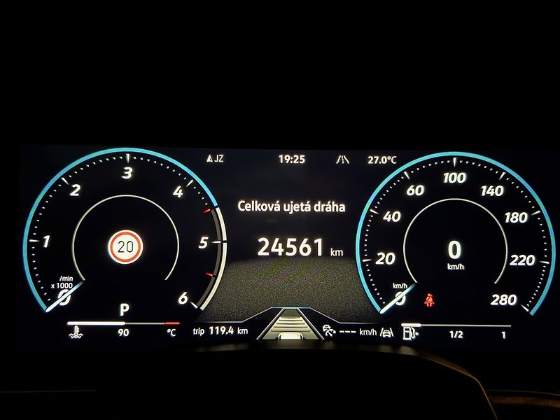 Volkswagen Touareg (2024) Model 2025, Kůže, VZDUCH,Tažné - fotka 27 z 43