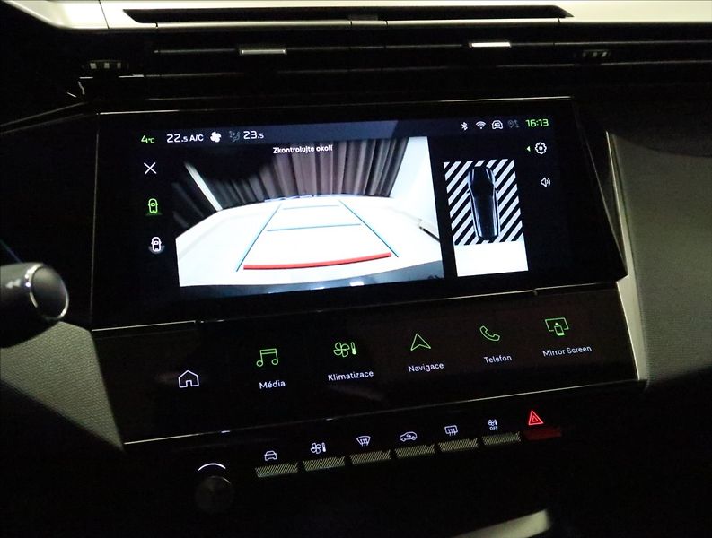 Peugeot 308 1,2 PT ALLURE NAVI KAMERA ČR - fotka 26 z 46