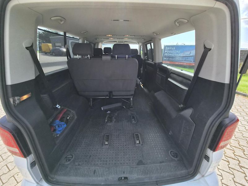 Volkswagen Caravelle 2,0 TDI - fotka 5 z 10