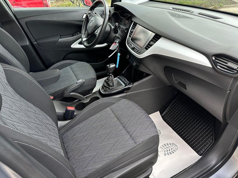 Opel Crossland X (2021) - fotka 14 z 25