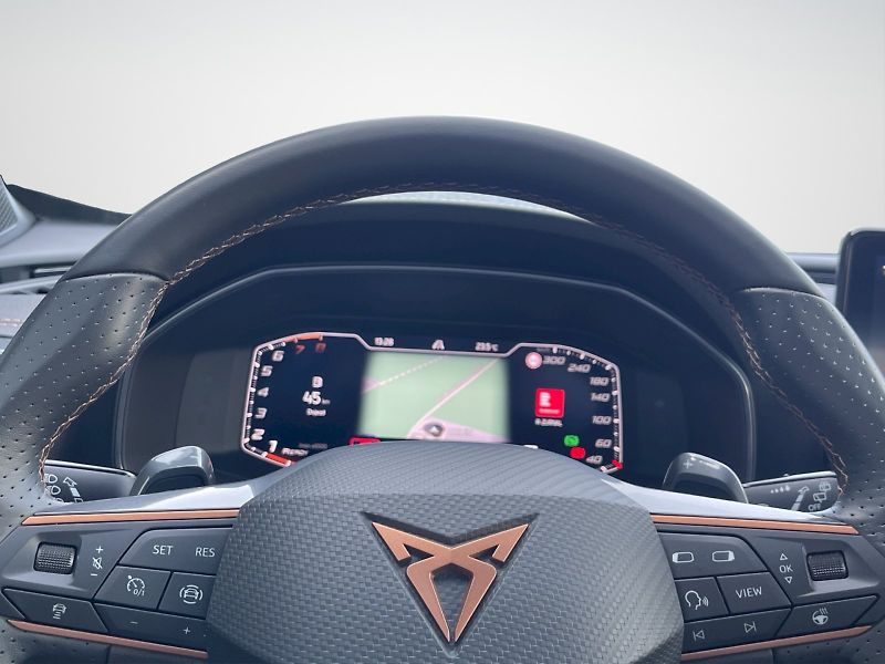 Cupra Formentor (2023) 1.5 TSI 110 kW DSG Basis - fotka 8 z 35