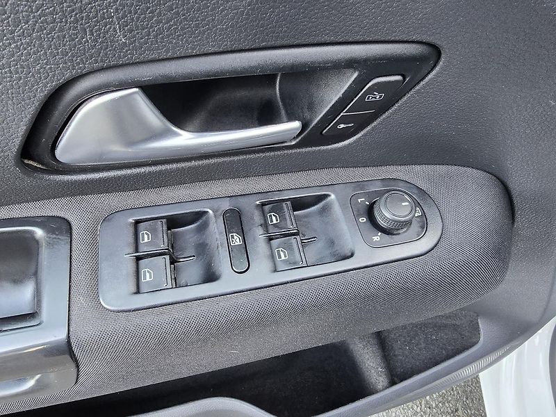 Volkswagen Amarok 150kW 4x4 DSG TAŽNÉ DPH - fotka 15 z 24