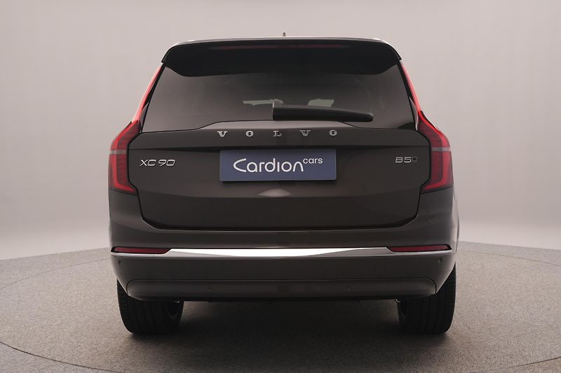 Volvo XC90 (2026) B5 AWD AUT BRIGHT ULTRA 7-míst - fotka 11 z 28