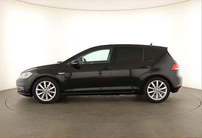 Volkswagen Golf (2020) Highline 1.5 TSI, Serv.kniha - fotka 3 z 15