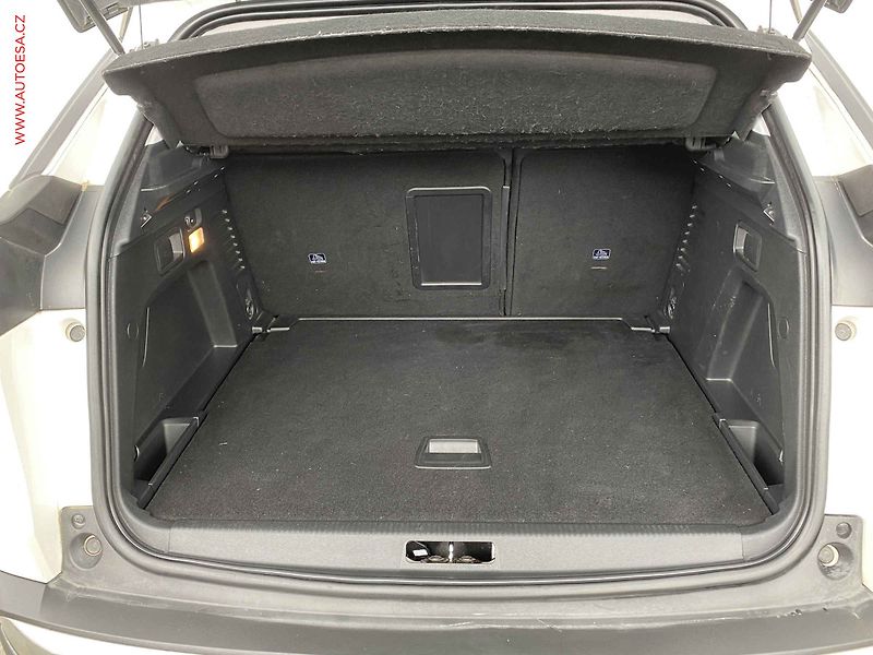 Peugeot 3008 (2017) 1.2PT, Active, AT - fotka 7 z 17
