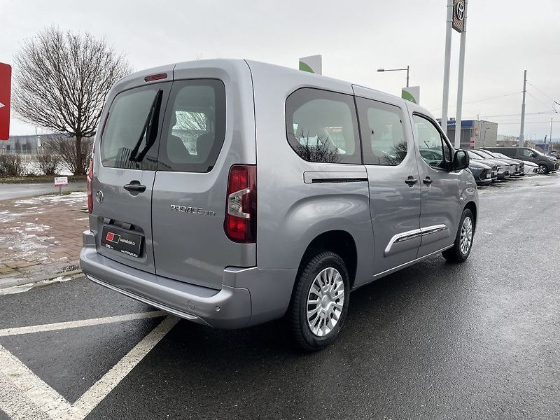 Toyota ProAce City Verso 1.5D MT 130k Business 7S - fotka 3 z 27