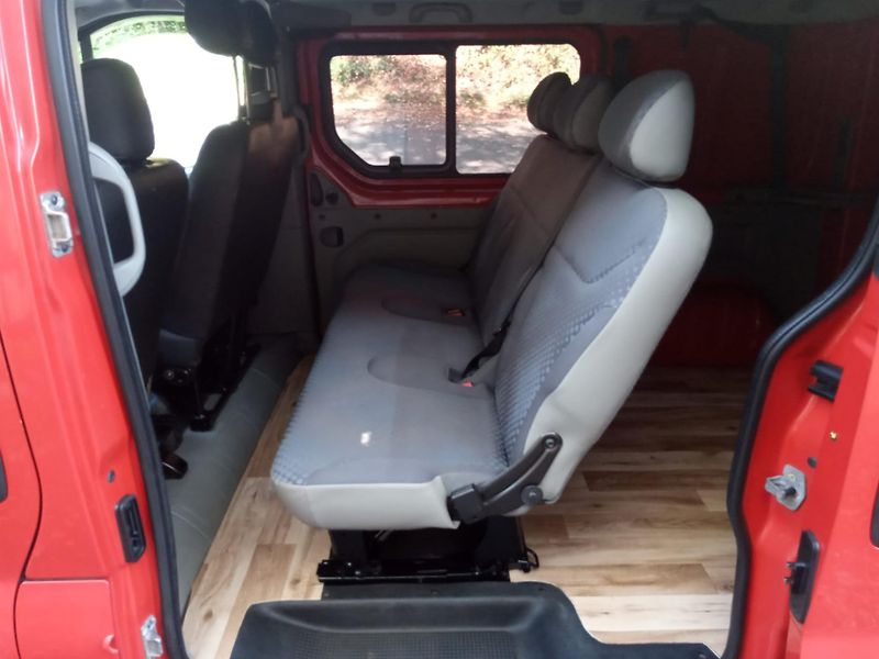 Renault Trafic 2,0 D 9 MÍST, TZ, kamera ! - fotka 17 z 28