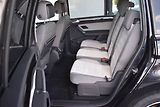 Volkswagen Touran (2022) 1.5TSI 110kW DSG, LED, 7 míst - náhled 21