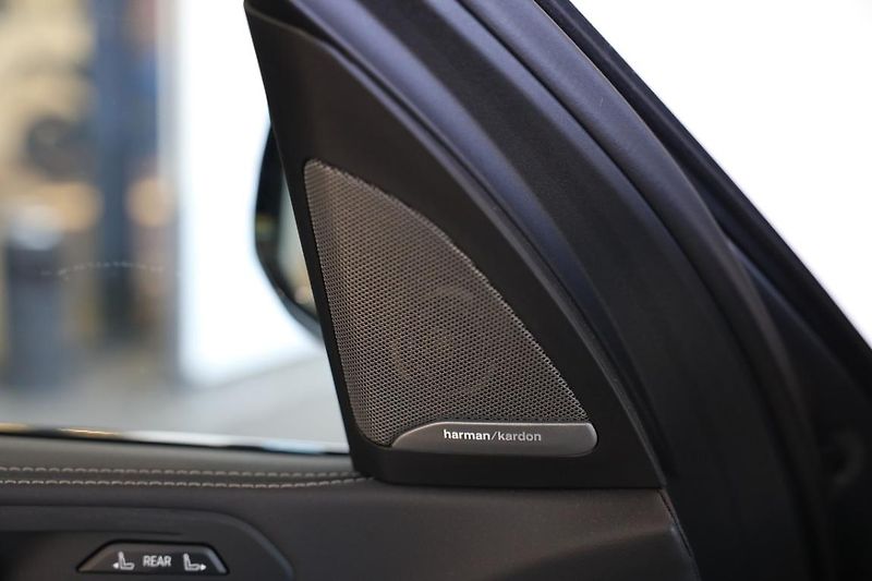 BMW X7 xDrive40d - fotka 16 z 21