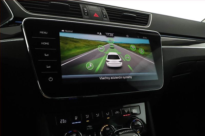 Škoda Superb (2023) Laurin&Klement 2.0 TDI - fotka 16 z 27