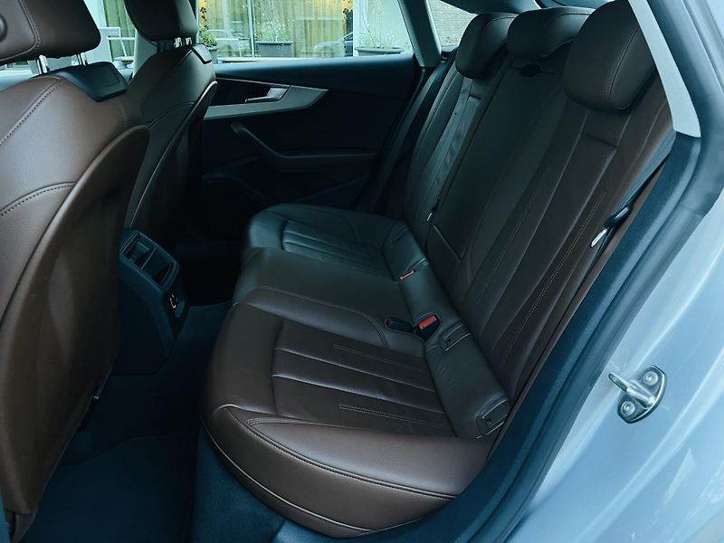 Audi A5 2.0TDI 140KW 4x4 AUT VÝHŘEV - fotka 31 z 49
