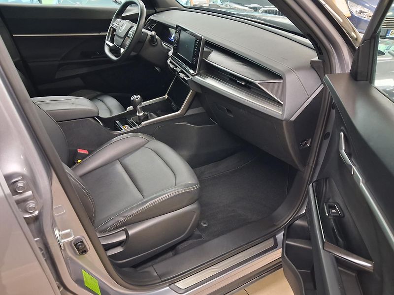 SsangYong Torres 1,5T-GDi 120kW STYLE MANUÁL,ČR - fotka 11 z 25