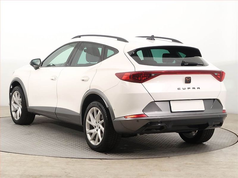 Cupra Formentor (2022) 1.5 TSI - fotka 4 z 15