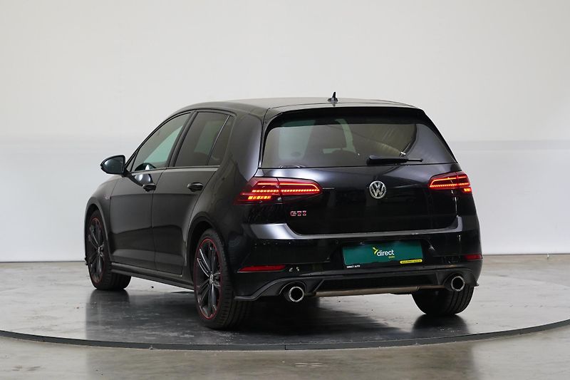 Volkswagen Golf - fotka 4 z 6