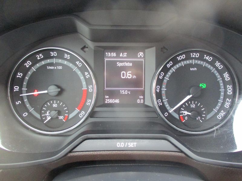 Škoda Octavia SCOUT 2.0TDi RS 135kW DSG - fotka 16 z 46
