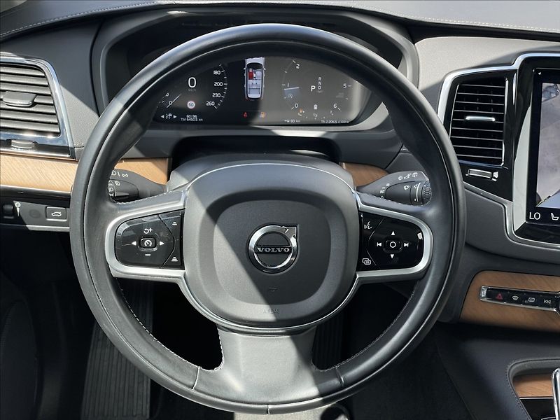 Volvo XC90 2,0 B5 AWD Inscription - fotka 8 z 22