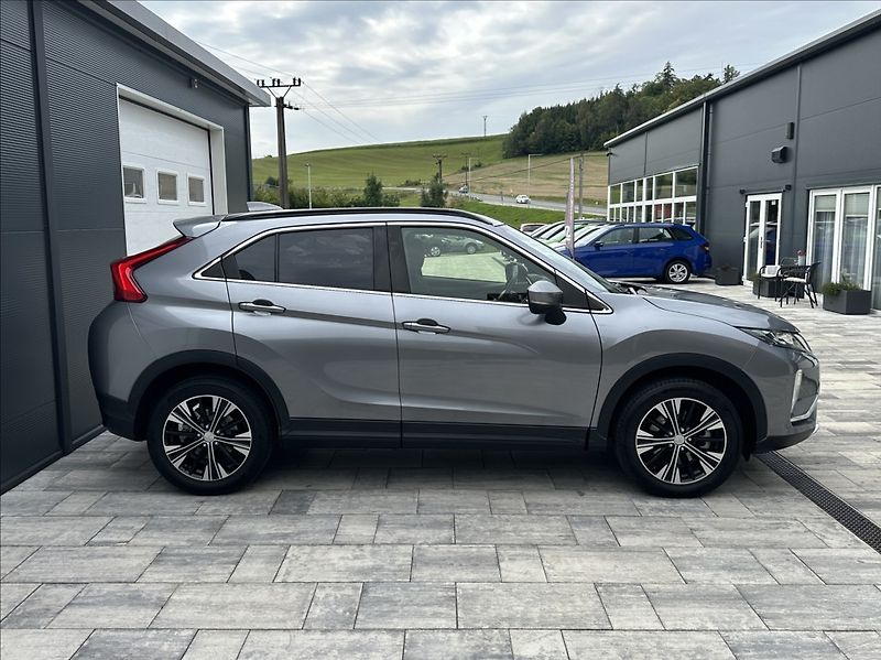 Mitsubishi Eclipse Cross 1,5 Turbo 163PS  Spirit - fotka 6 z 52