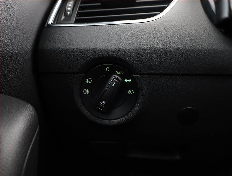 Škoda Octavia (2018) Style 2.0 TDI, Automat - fotka 15 z 19