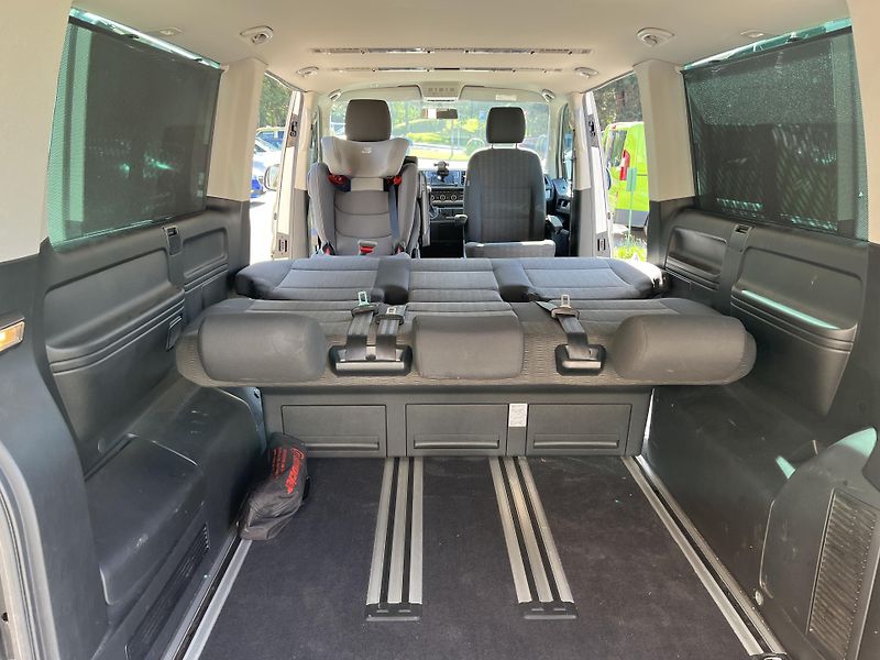 Volkswagen Multivan (2015) LONG, DSG, 110KW, NEZ. TOP. - fotka 23 z 26