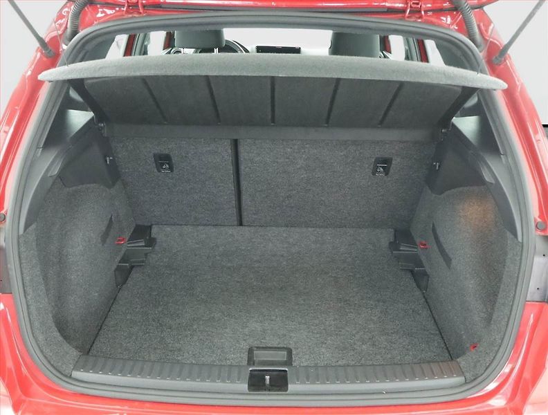 Seat Arona (2023) Xperience 1.0 TSI, Navi - fotka 14 z 19