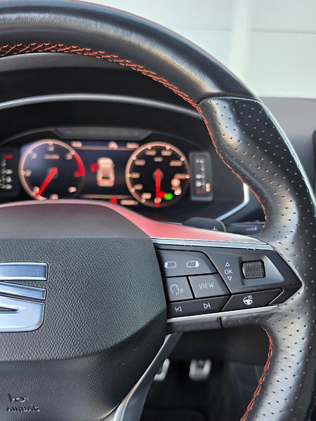 Seat Tarraco 2.0TDI DSG 4x4 147kW FR DPH TZ - fotka 9 z 31
