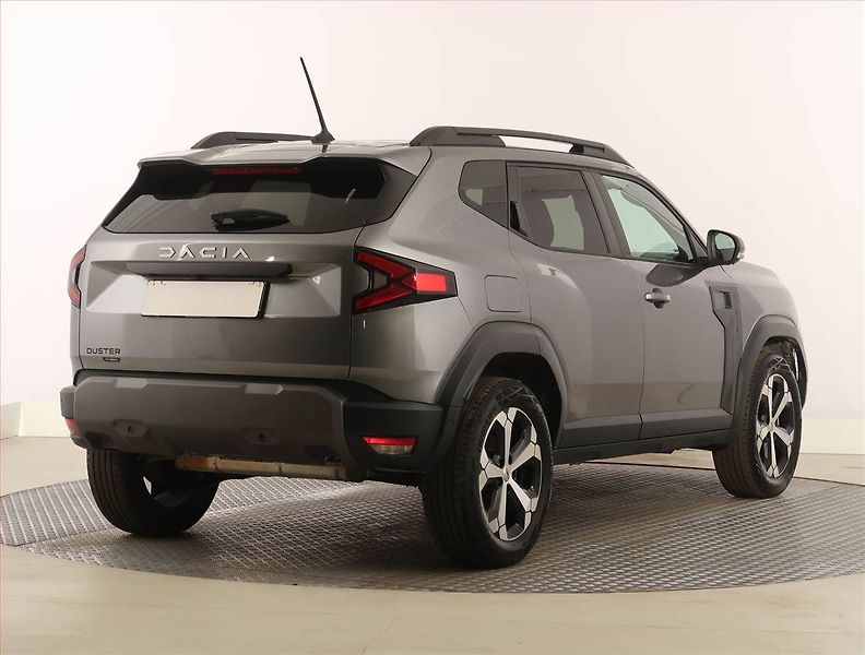 Dacia Duster (2024) Journey 1.6 Hybrid - fotka 5 z 22