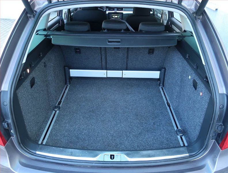 Škoda Superb (2012) 1.8 TSI, 4X4, Serv.kniha - fotka 14 z 22