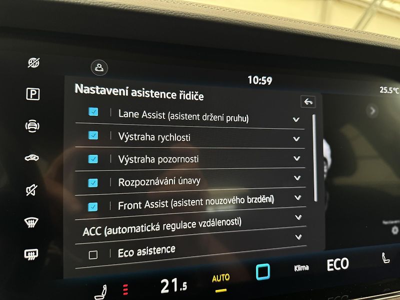Volkswagen Touareg 3.0Tdi*1-MAJ*DPH*ELEGANCE* - fotka 35 z 44