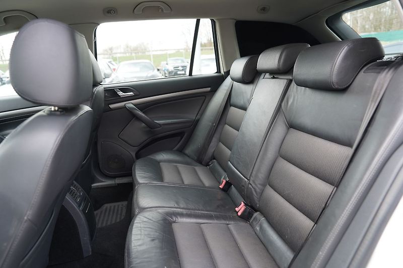 Škoda Octavia 1.6 FSI/116PS/Elegance/kůže/ČR - fotka 19 z 39