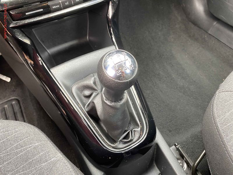 Citroën C3 (2015) 1.2i, Feel - fotka 14 z 15