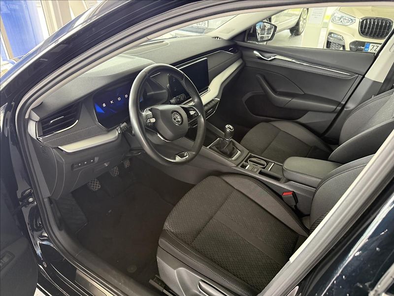 Škoda Octavia 2,0   85kW,SERVISKA,ČR,STYLE - fotka 7 z 31