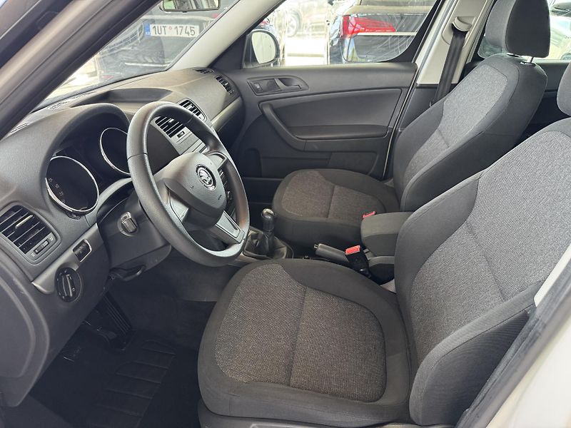 Škoda Yeti (2014) 1,6TDi GREENLINE  - fotka 13 z 21