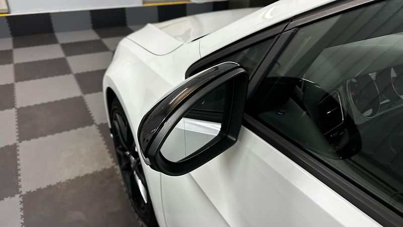 Volkswagen Golf RECARO / REMUS / TOP STAV - fotka 14 z 43